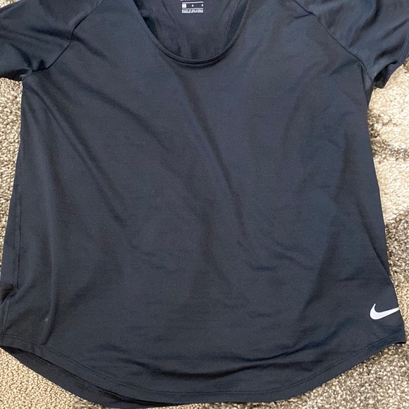Nike Dri-Fit Athletic short sleeve Shirt. Size Large. - Picture 6 of 12